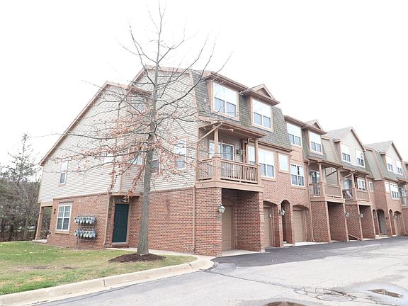 3rd image of 2826 Barclay Way