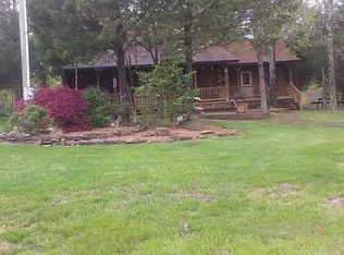 1040 Hilltop Ln, Simpson, IL 62985