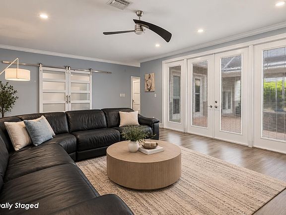 5th image of 5613 NW 39th Avenue