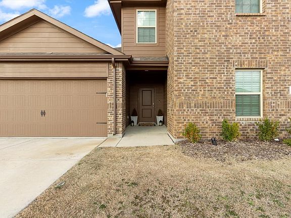 3rd image of 705 Fueller Dr