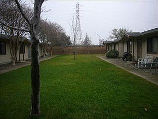 2nd image of 2932 Connie Dr