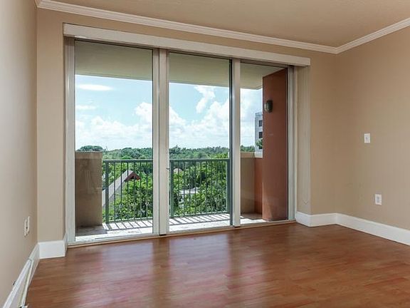 5th image of 2951 S Bayshore Dr #706