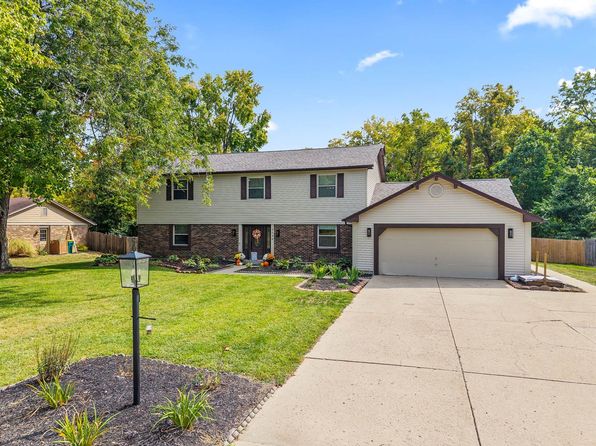 9083 Woodstream Ln