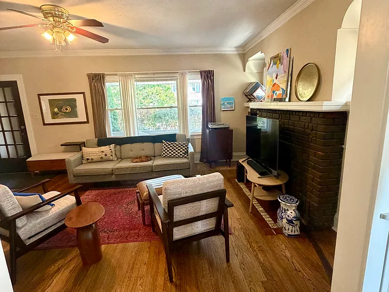15115 Esther Ave — Photo 4