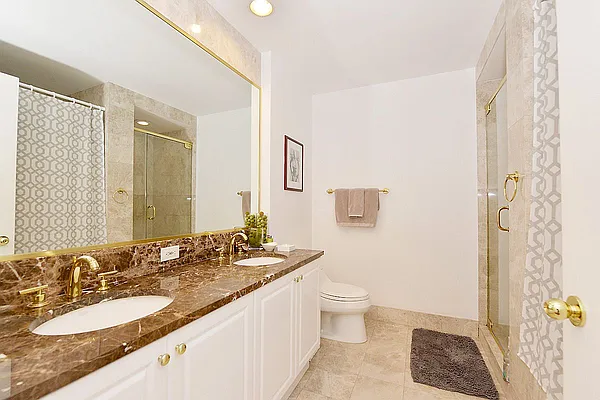 Rented by LKW International Real Estate LLC | media 2