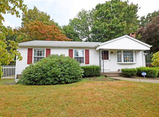 38 Ridge Dr, East Providence, RI 02914