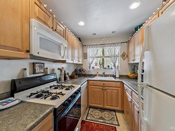 5th image of 516 Emerald Bay Rd #421
