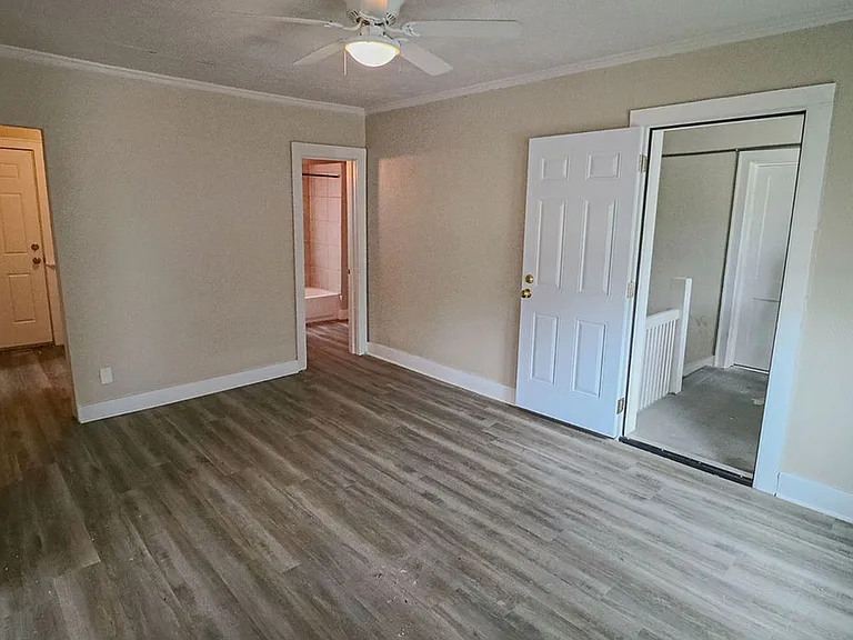 306 E Pine St — Photo 4