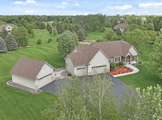 9460 Inverness Ct NW, Ramsey, MN 55303