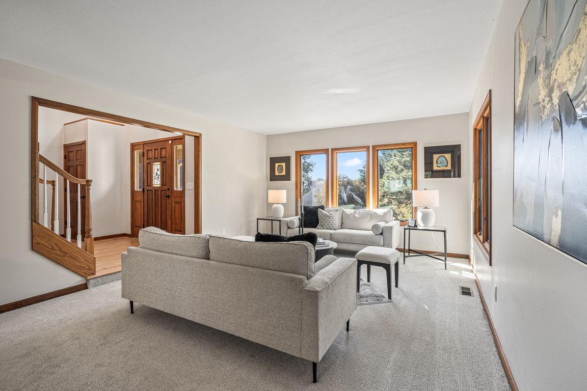 next background image