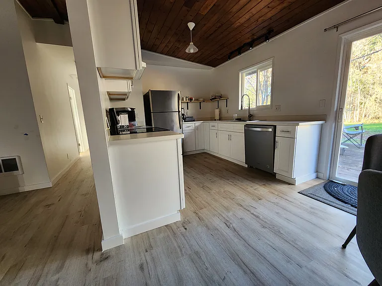 SW Cedarcrest St — Photo 3