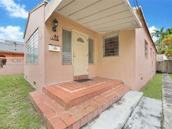 1255 SW 16th St, Miami, FL 33145