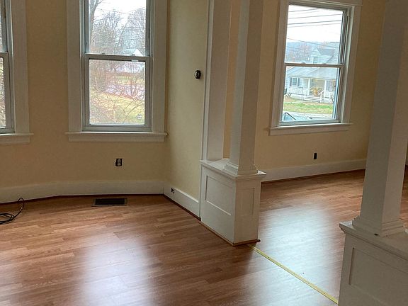 5th image of 258 N Main St Floor 1