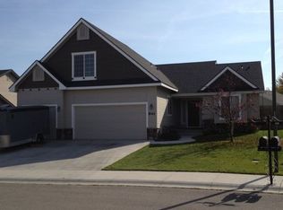 841 W Tropical Dr, Nampa, ID 83686