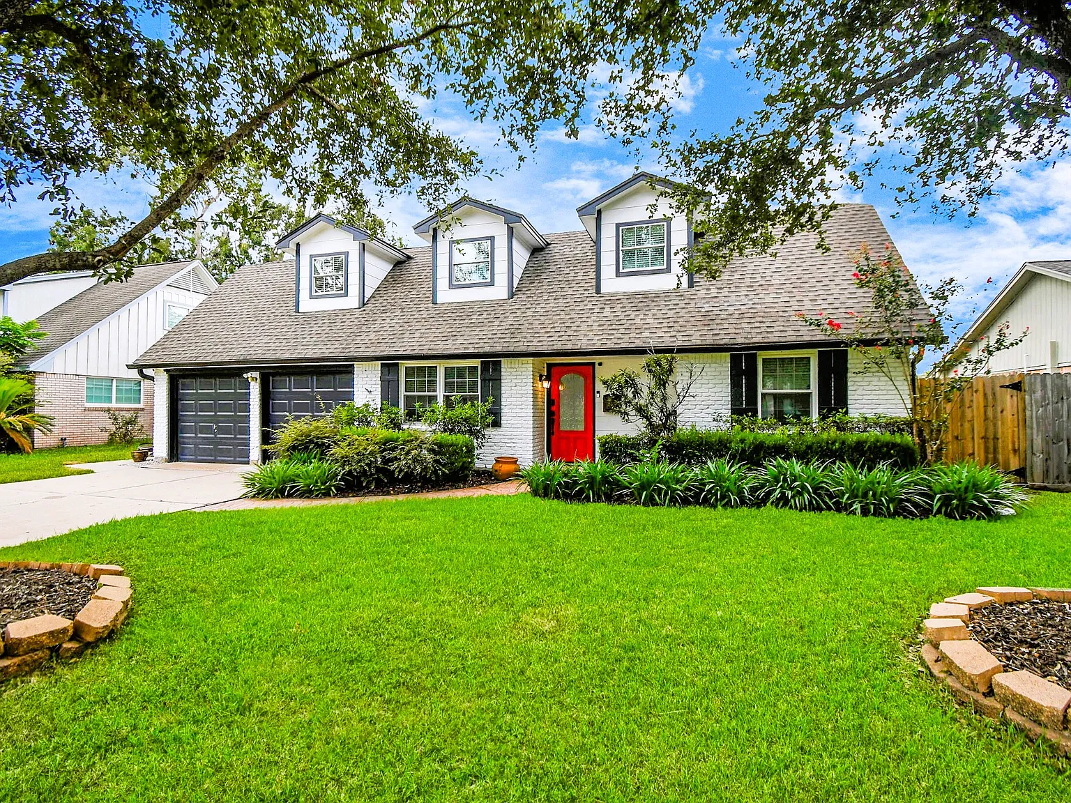 4 bed, 3.5 bath, 2630 sqft, $4,500 — Photo 2