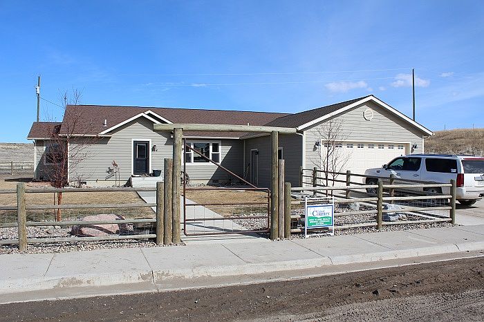 1st image of 1144 Sanders Ave