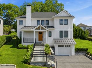 525 3rd St, Mamaroneck, NY 10543