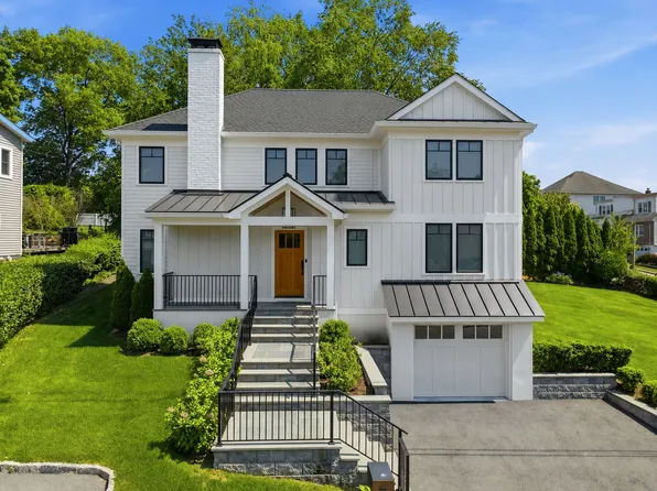 525 3rd St, Mamaroneck, NY 10543