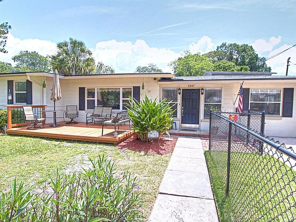 2nd image of 5347 Della Robbia Way