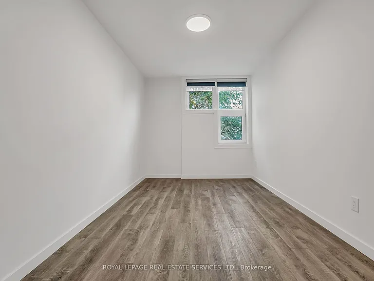 439 Winona Dr #C — Photo 28