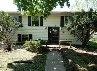 573 Moore St, Kankakee, IL 60901