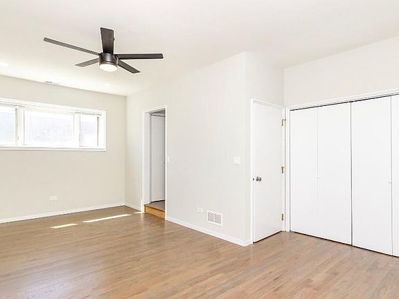 4th image of 825 S Oakley Blvd #3