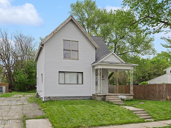 3rd image of 854 W Wayne St