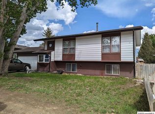 417 Eberhart St, Laramie, WY 82070