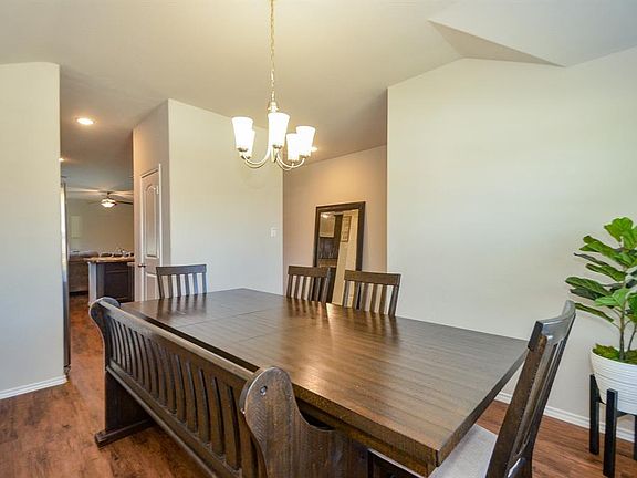 5th image of 5411 Carlisle Grove Trce