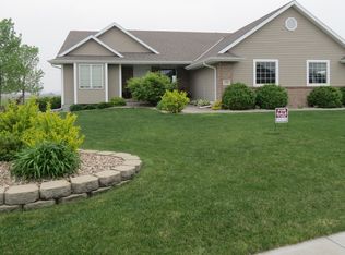 1310 Meadow Rd, Grand Island, NE 68803