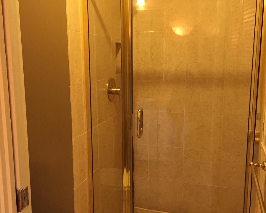 2nd room to bathroom