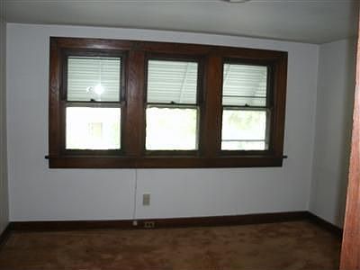 5th image of 1023 Creighton Ave