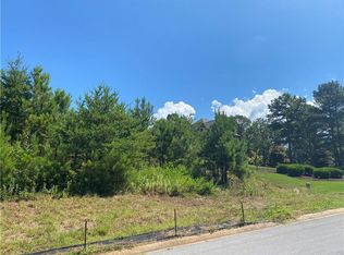 11 Lake Overlook Dr, White, GA 30184