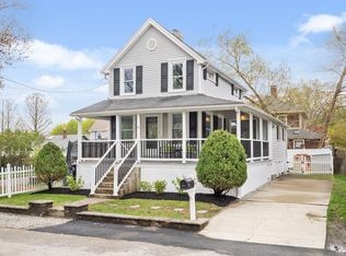 11 Holbrook Rd, Weymouth, MA 02191