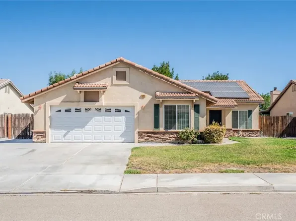 15982 Holly Brook Ln, Victorville, CA 92395