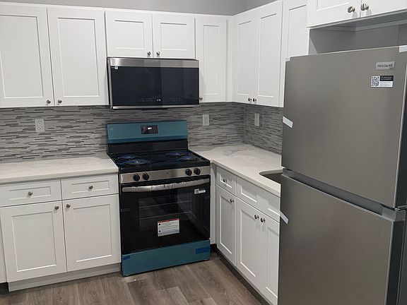 2nd image of 445-447 Summer St #3