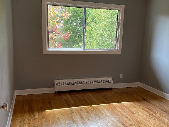 4th image of 627 Carsons Rd #5