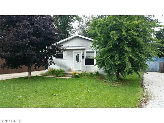 1265 Harpster Ave photo 1