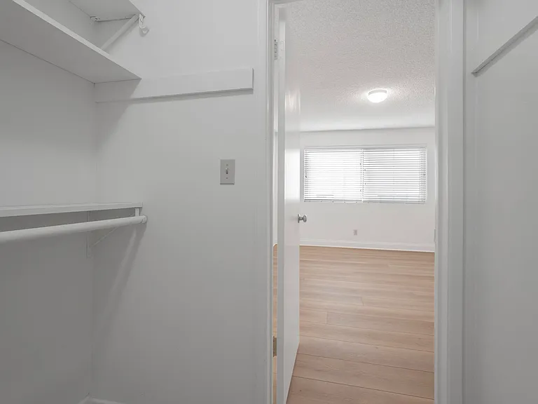 930 3rd St #107 — Photo 15
