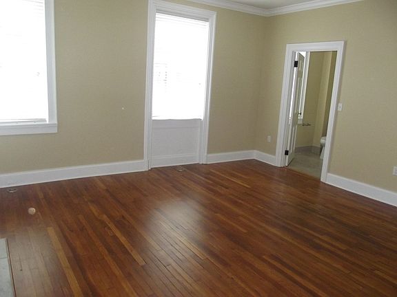 4th image of 218 Court St