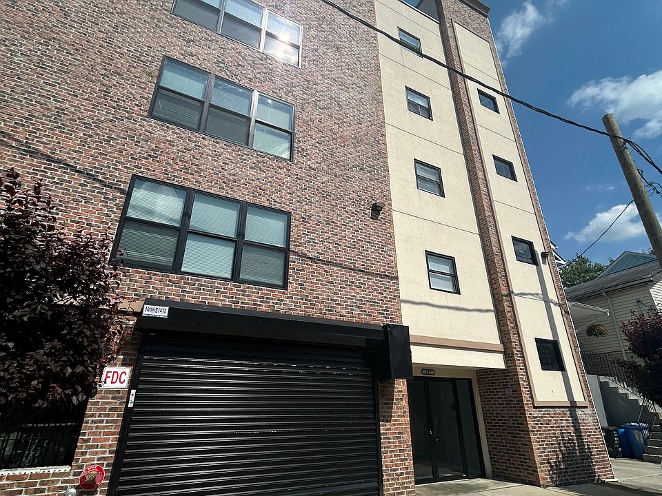 1st image of 107 Beech St #501