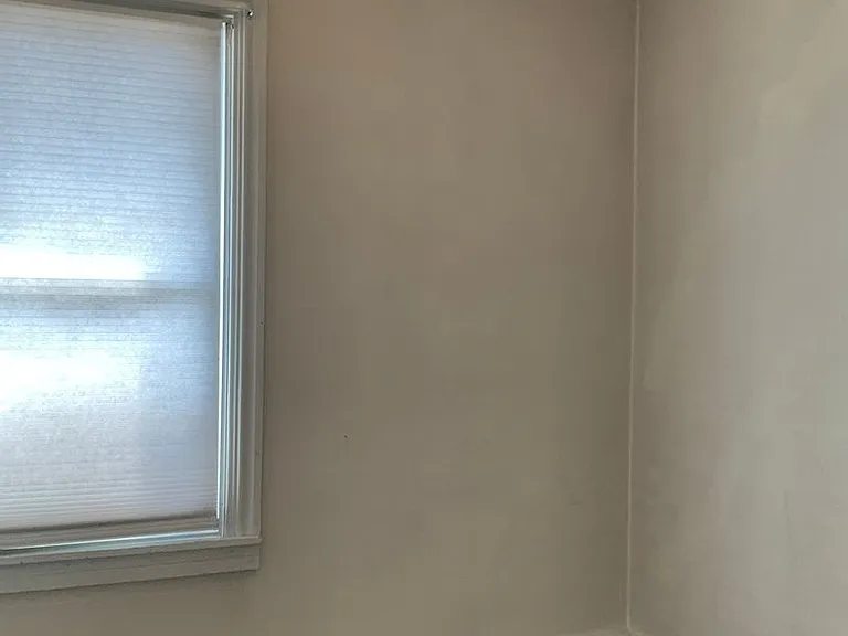 112 W Main St — Photo 21
