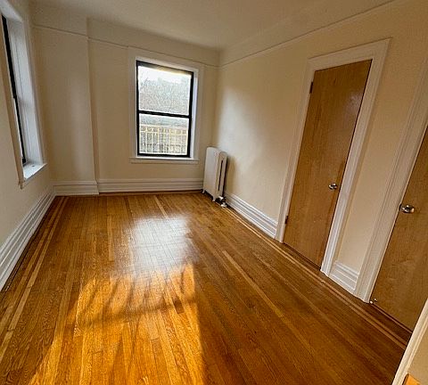 2nd image of 111 W 16th St APT 6-H