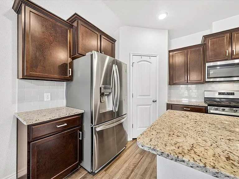 7826 Bullrider Dr — Photo 14