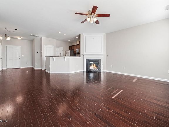 5th image of 4007 Tilton Dr