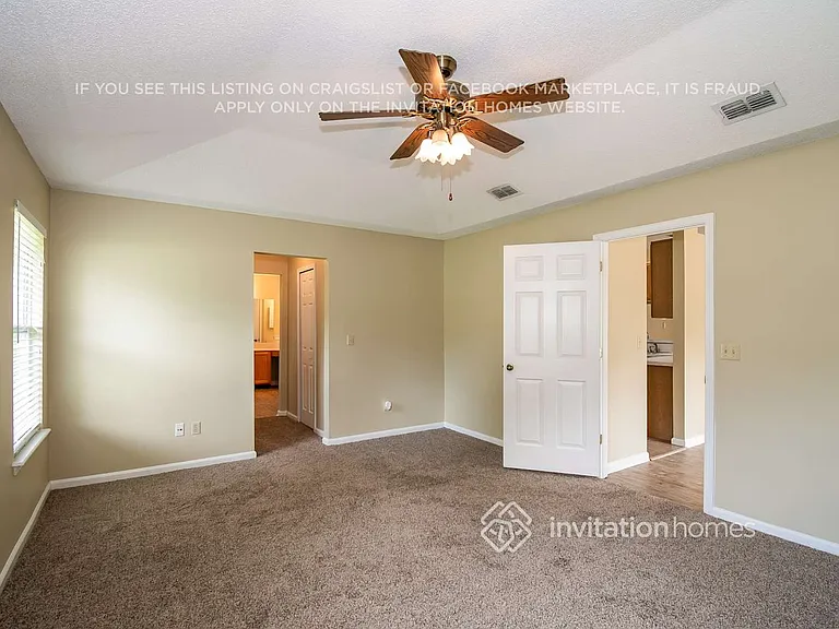 1737 Chalet St — Photo 14