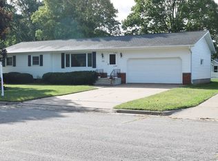 3420 Greenhills Pl, La Crosse, WI 54601