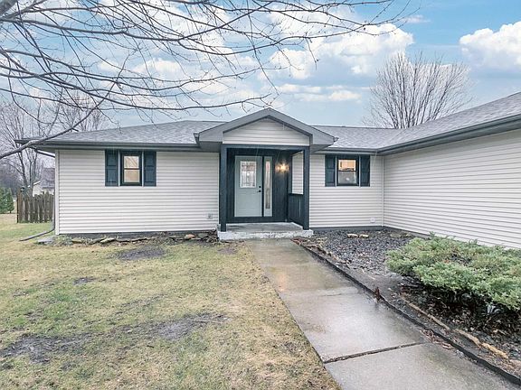3rd image of 517 Gold Coast Ln