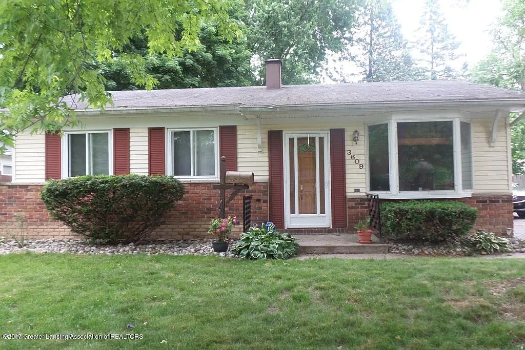 3609 Kendalwood Dr photo 1