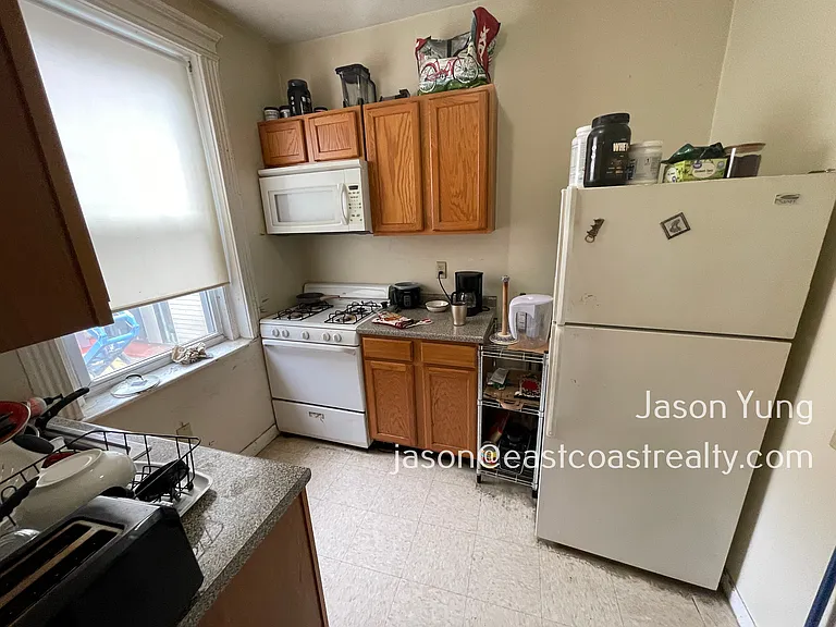33 Gardner St #17 — Photo 9